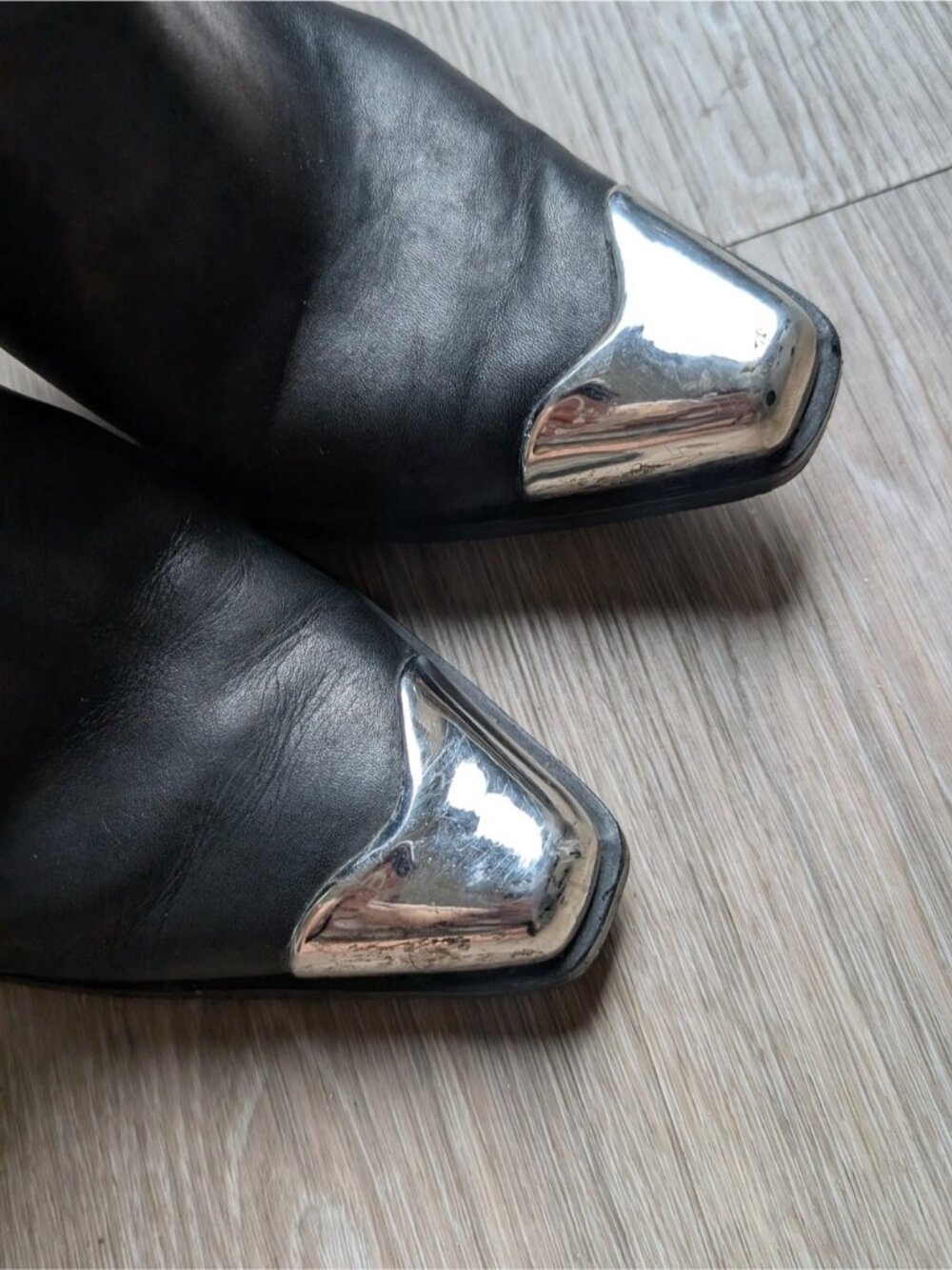 Black Leather Ankle Bootie Heel with Silver Toe Cap Western - Picture 10 of 10